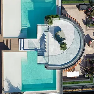 Hotel Three House